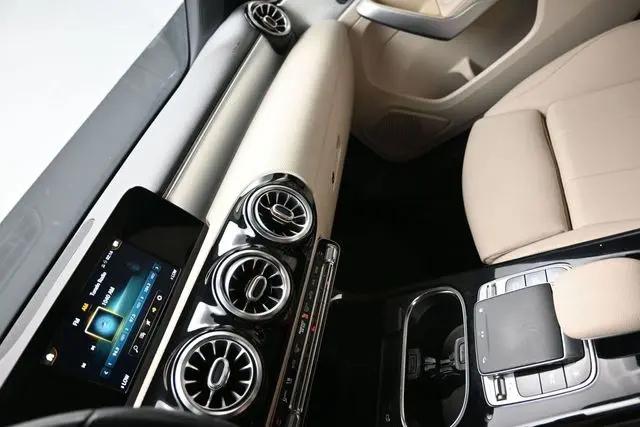 2019 Mercedes-Benz A 220 A 220