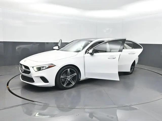 2019 Mercedes-Benz A 220 A 220