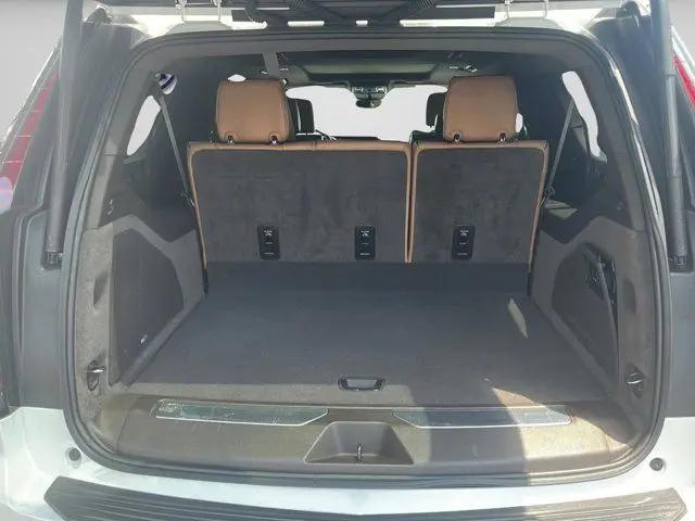 2022 Cadillac Escalade ESV 2WD Premium Luxury
