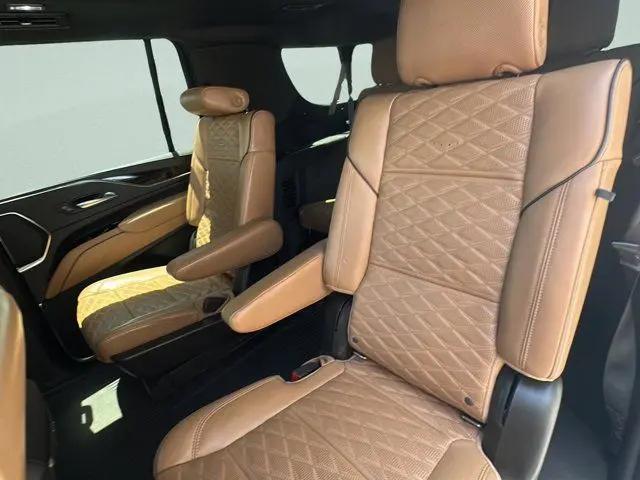 2022 Cadillac Escalade ESV 2WD Premium Luxury