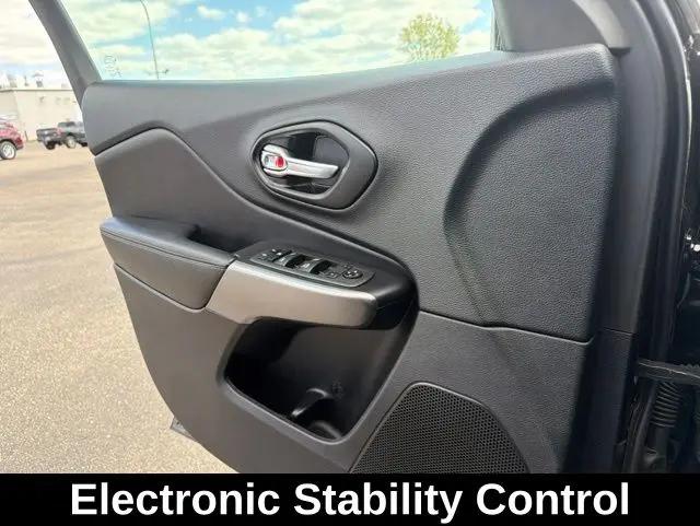 2022 Jeep Cherokee Latitude Lux 4x4