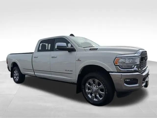 2022 Ram 3500 Limited Crew Cab 4x4 8' Box