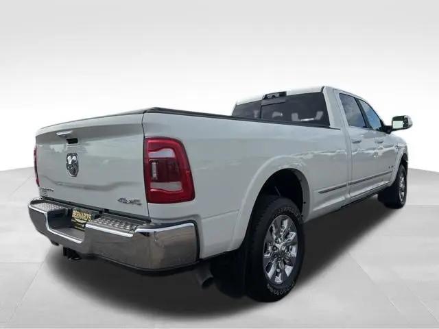 2022 Ram 3500 Limited Crew Cab 4x4 8' Box