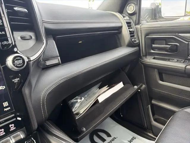 2022 Ram 3500 Limited Crew Cab 4x4 8' Box