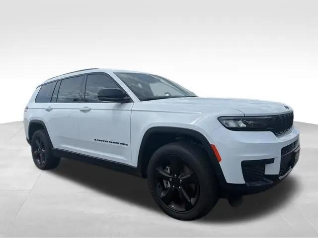 2023 Jeep Grand Cherokee L Altitude 4x4