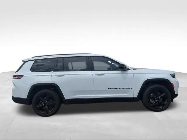2023 Jeep Grand Cherokee L Altitude 4x4