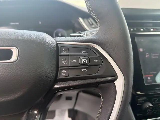 2023 Jeep Grand Cherokee L Altitude 4x4