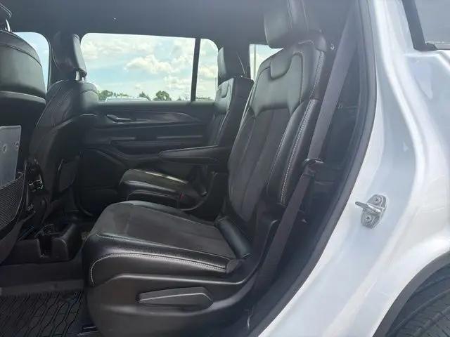 2023 Jeep Grand Cherokee L Altitude 4x4