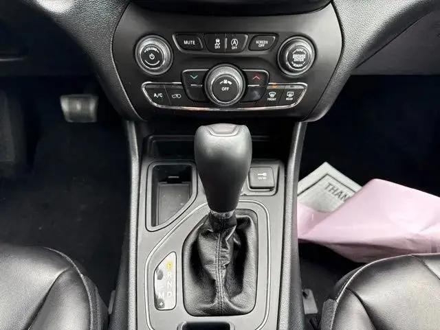 2020 Jeep Cherokee Latitude Plus FWD