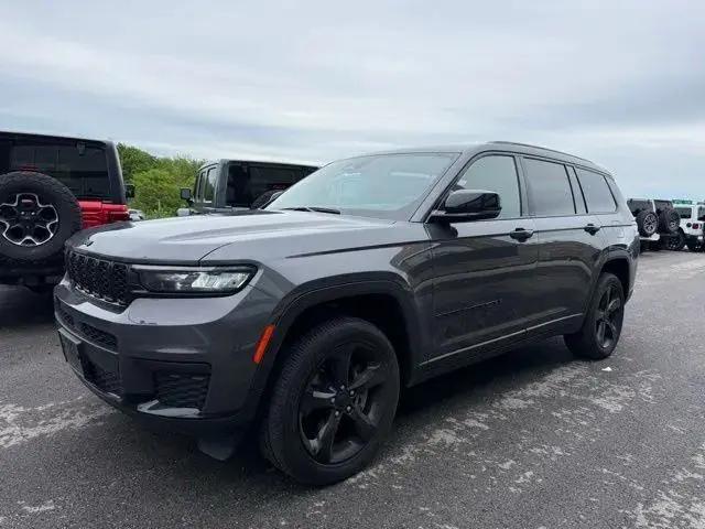 2023 Jeep Grand Cherokee L Altitude 4x4