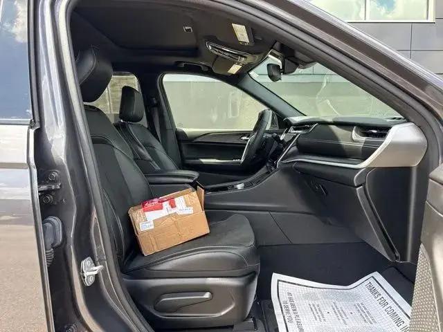 2023 Jeep Grand Cherokee L Altitude 4x4