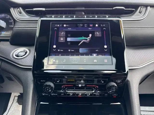 2023 Jeep Grand Cherokee L Altitude 4x4