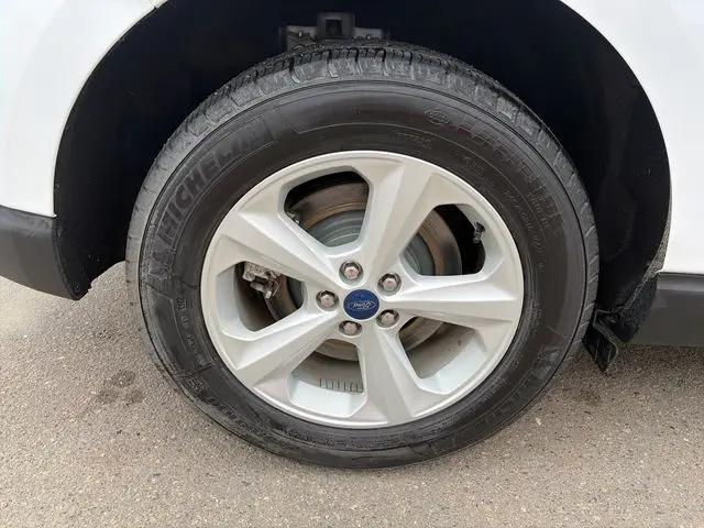 2022 Ford Edge SE