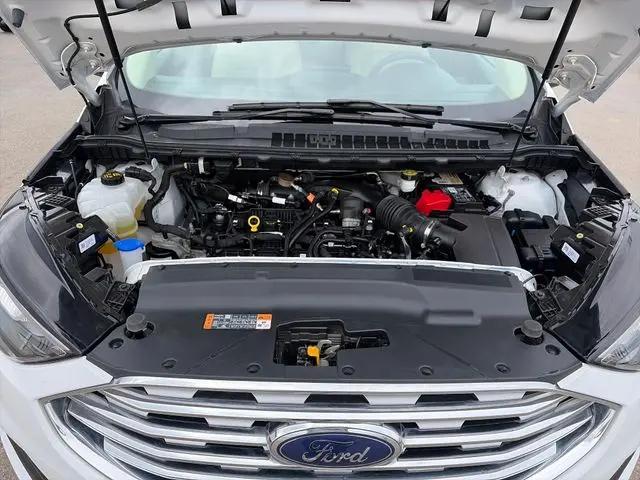 2022 Ford Edge SE