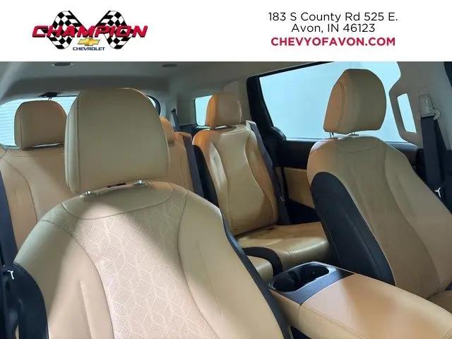 2024 Kia Carnival MPV LX Seat Package