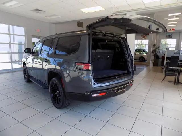 2024 Jeep Wagoneer Series II Carbide 4x4