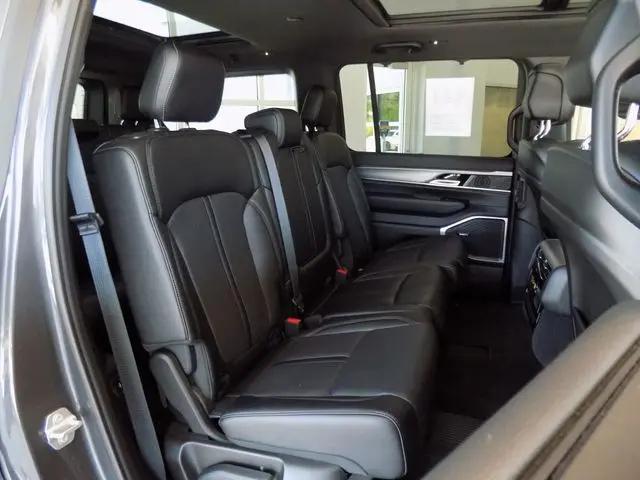 2024 Jeep Wagoneer Series II Carbide 4x4