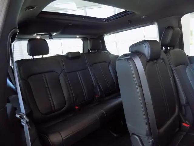 2024 Jeep Wagoneer Series II Carbide 4x4