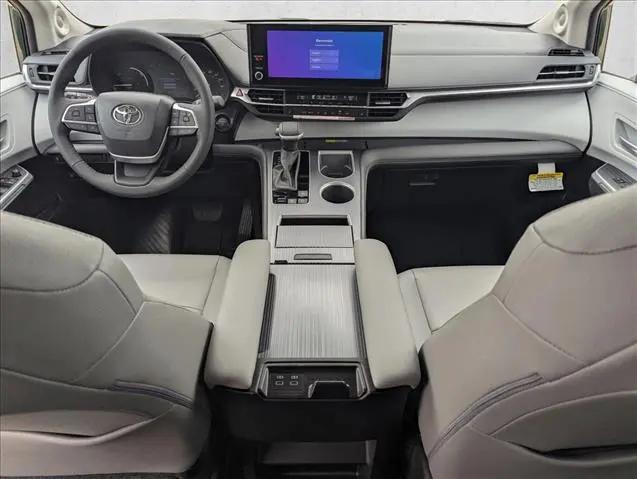 2026 Toyota Sienna XLE