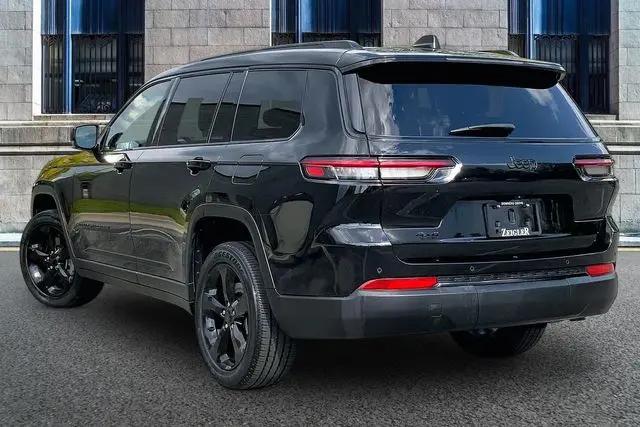 2023 Jeep Grand Cherokee L Altitude 4x4