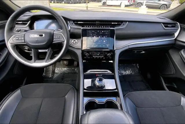 2023 Jeep Grand Cherokee L Altitude 4x4