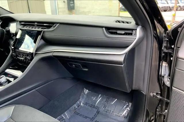 2023 Jeep Grand Cherokee L Altitude 4x4