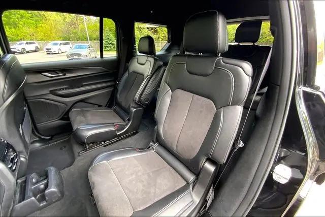 2023 Jeep Grand Cherokee L Altitude 4x4