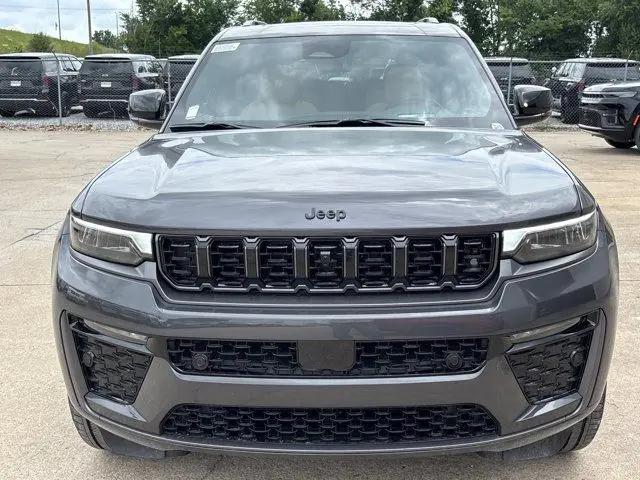 2026 Jeep Grand Cherokee L Summit 4x4