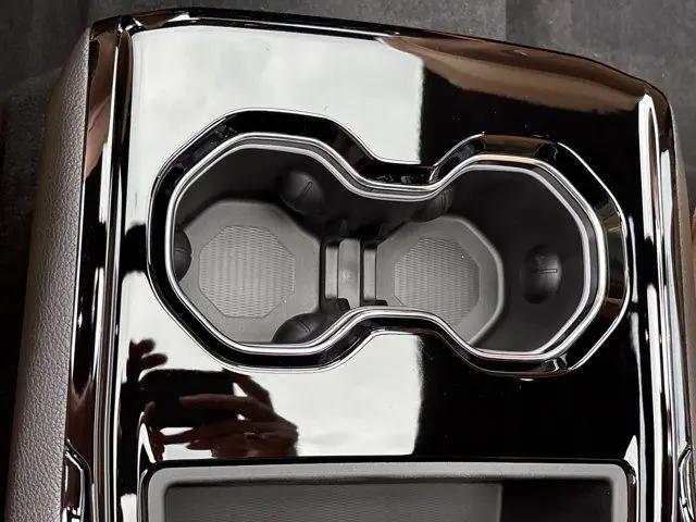 2026 Jeep Grand Cherokee L Summit 4x4