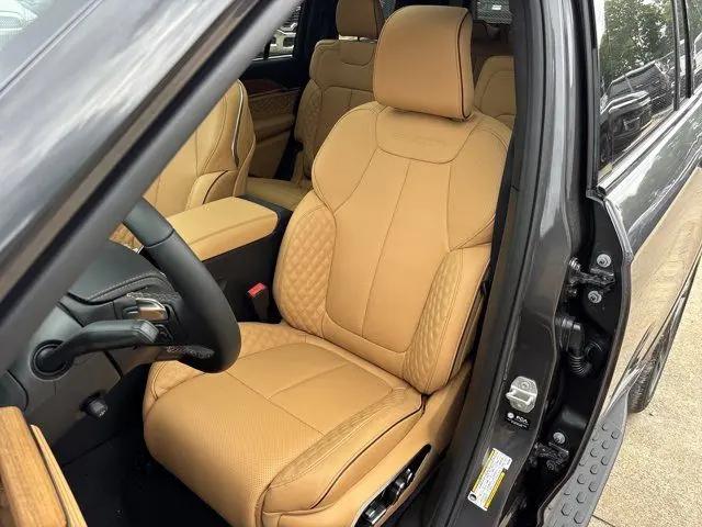 2026 Jeep Grand Cherokee L Summit 4x4