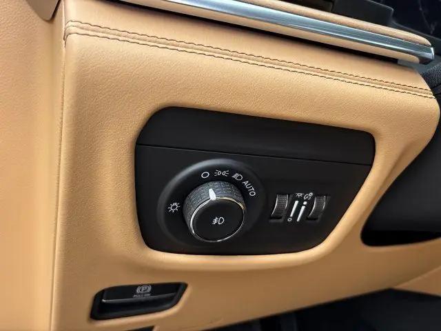 2026 Jeep Grand Cherokee L Summit 4x4