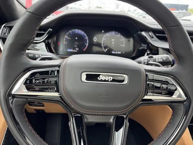 2026 Jeep Grand Cherokee L Summit 4x4