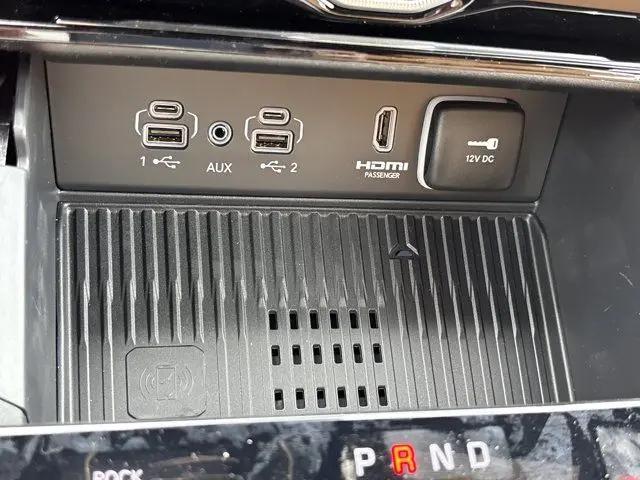 2026 Jeep Grand Cherokee L Summit 4x4