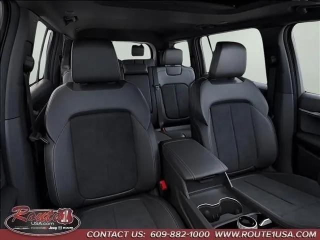 2026 Jeep Grand Cherokee L Altitude 4x4