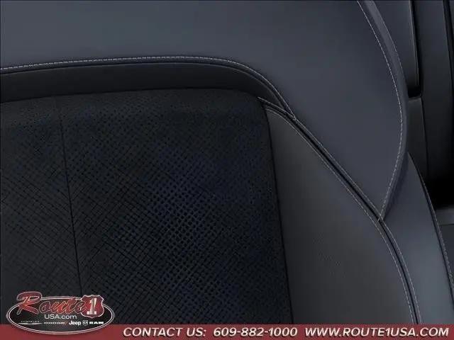 2026 Jeep Grand Cherokee L Altitude 4x4