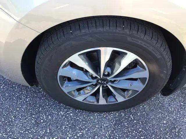 2015 Kia Sedona SX