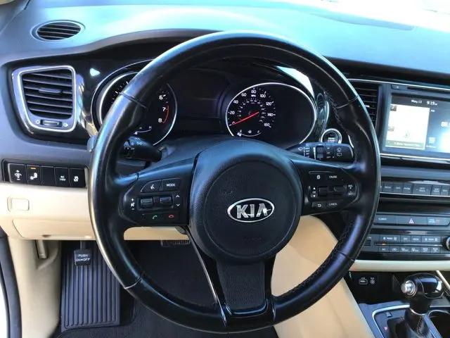 2015 Kia Sedona SX
