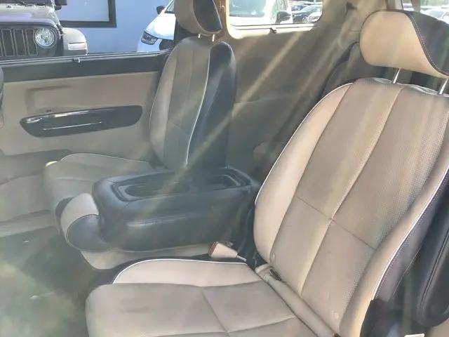 2015 Kia Sedona SX