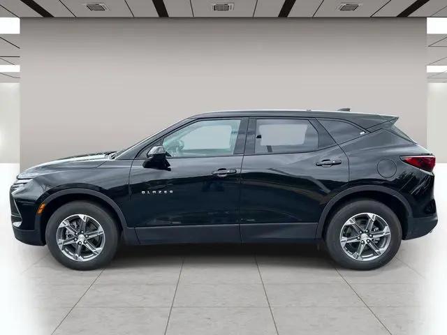 2025 Chevrolet Blazer AWD 2LT