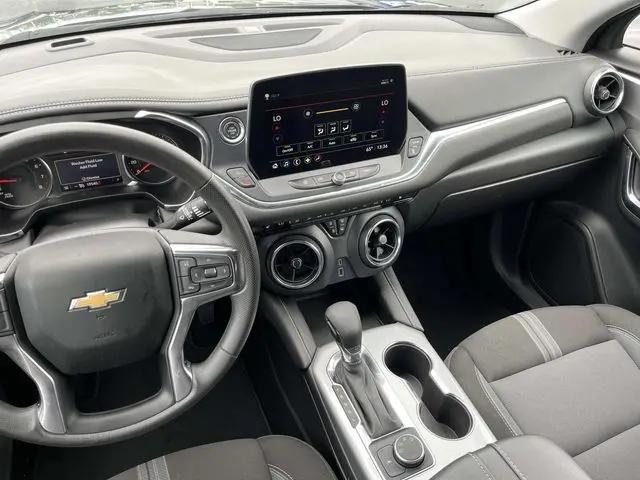 2025 Chevrolet Blazer AWD 2LT