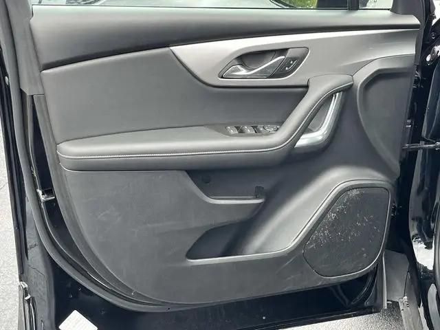 2025 Chevrolet Blazer AWD 2LT