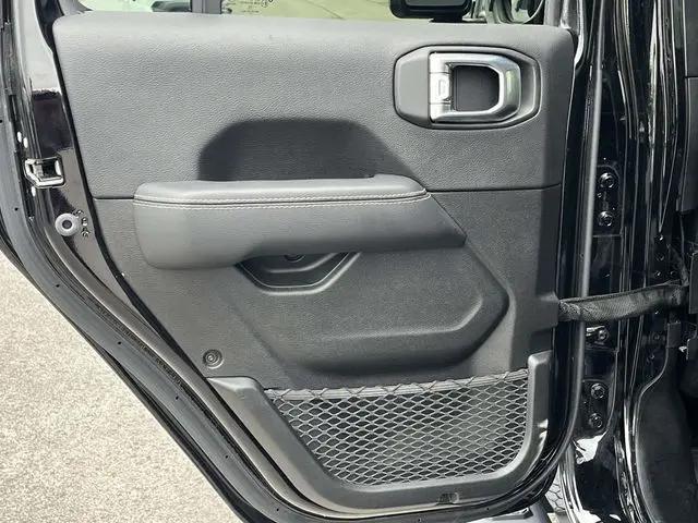 2022 Jeep Wrangler 4xe Unlimited Sahara 4x4