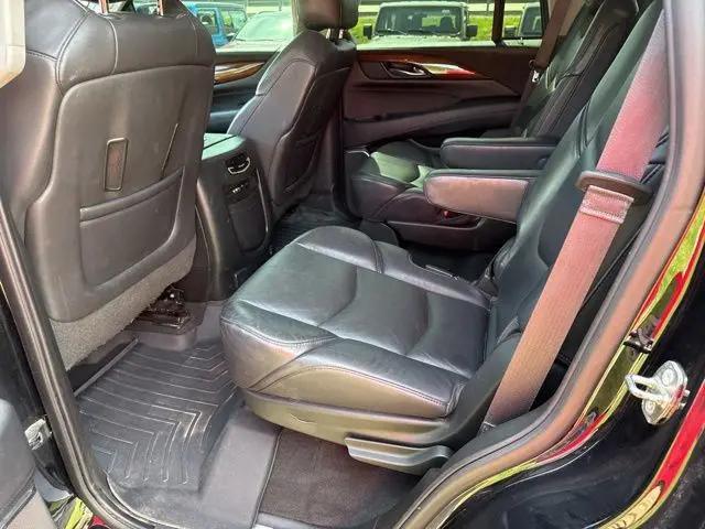 2015 Cadillac Escalade Luxury