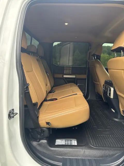 2022 Ford F-350 LARIAT