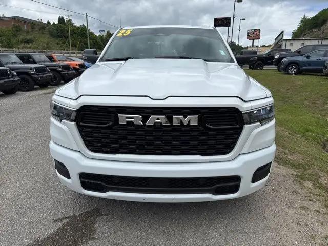 2025 Ram 1500 Big Horn Crew Cab 4x4 5'7" Box