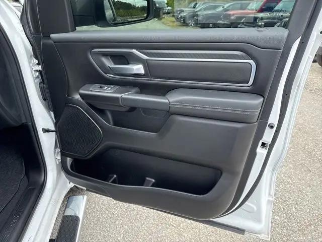 2025 Ram 1500 Big Horn Crew Cab 4x4 5'7" Box