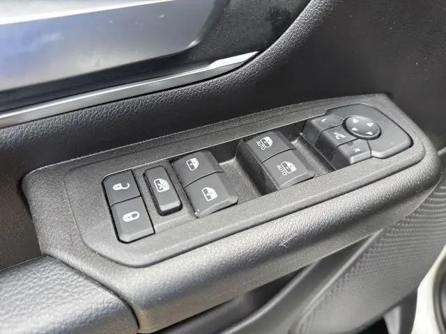 2025 Ram 1500 Big Horn Crew Cab 4x4 5'7" Box
