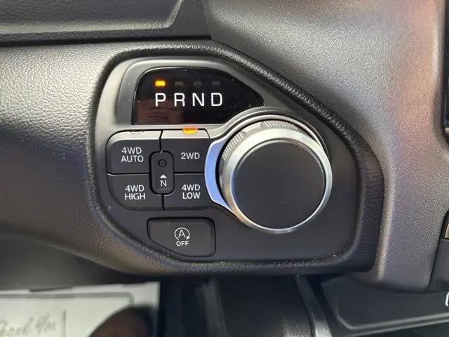 2025 Ram 1500 Big Horn Crew Cab 4x4 5'7" Box