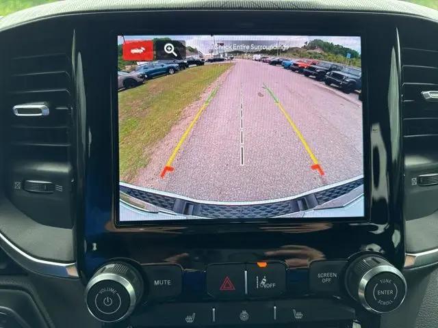 2025 Ram 1500 Big Horn Crew Cab 4x4 5'7" Box