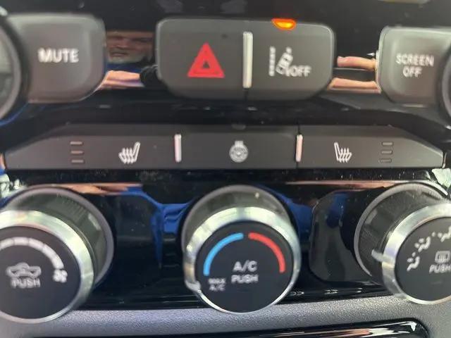 2025 Ram 1500 Big Horn Crew Cab 4x4 5'7" Box